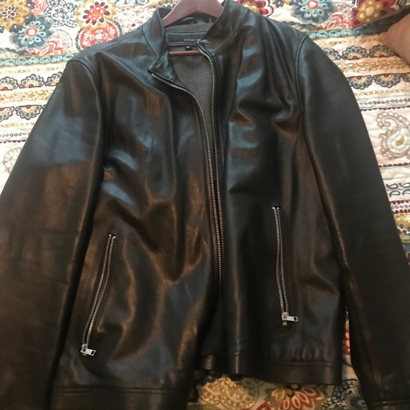Leather jacket - Picture 3 of 3